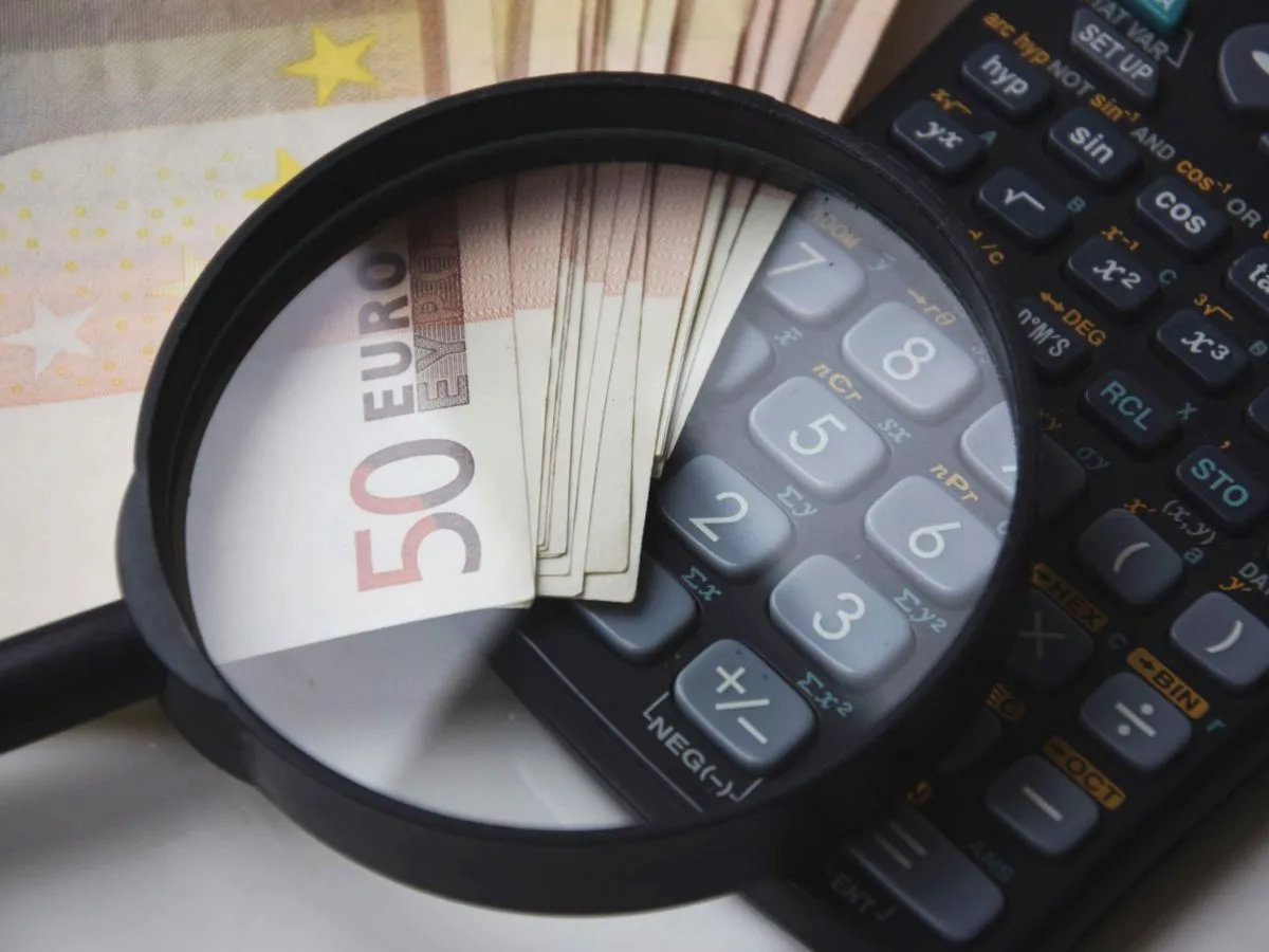 Comment le rachat de crédits peut-il simplifier la gestion de son budget ?
