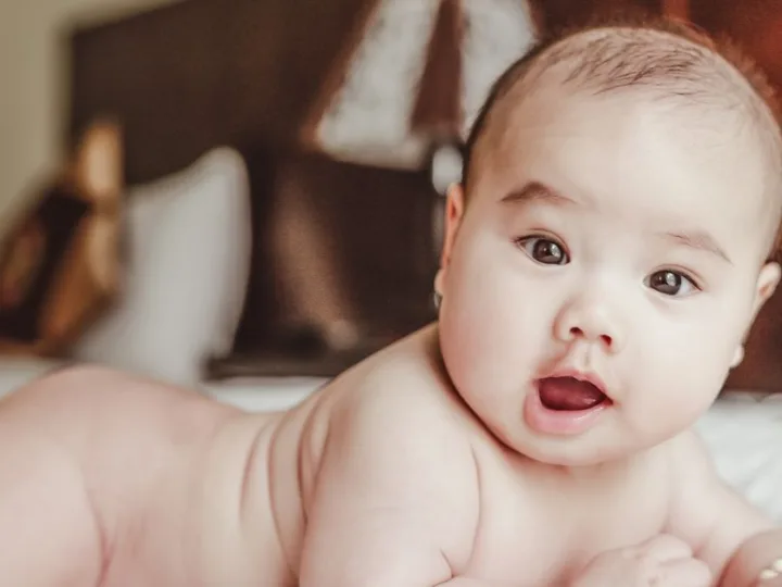 Guide Complet pour Nouveaux Parents : Tout sur le Monde du Bébé