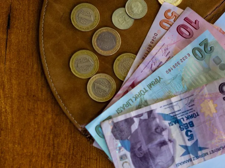 Frais de déplacement d’un salarié : comment distinguer remboursement et avantage en nature ?