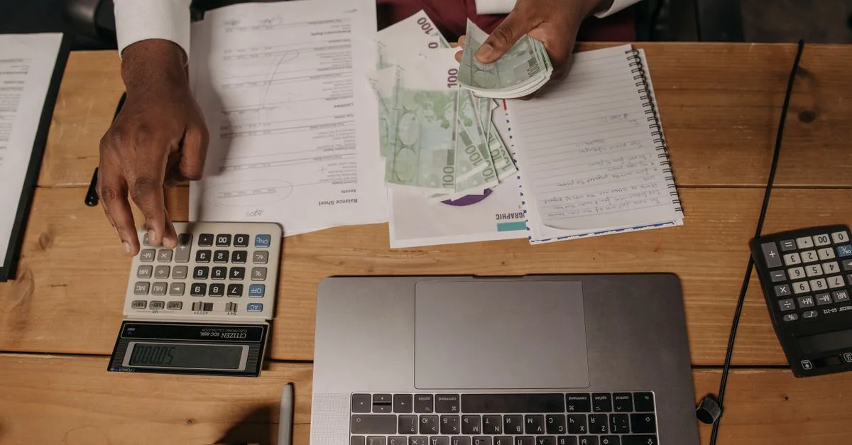 découvrez les faits clés du scandale comptable de steinhoff, ses répercussions financières et les conséquences pour l’entreprise et ses investisseurs.